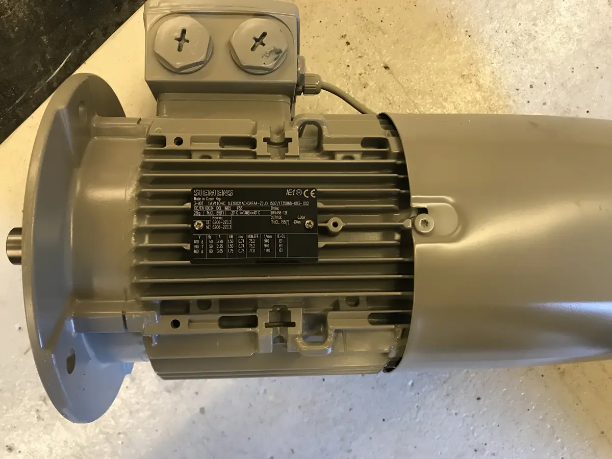Yaw motor 3.0 MW DD.jpg